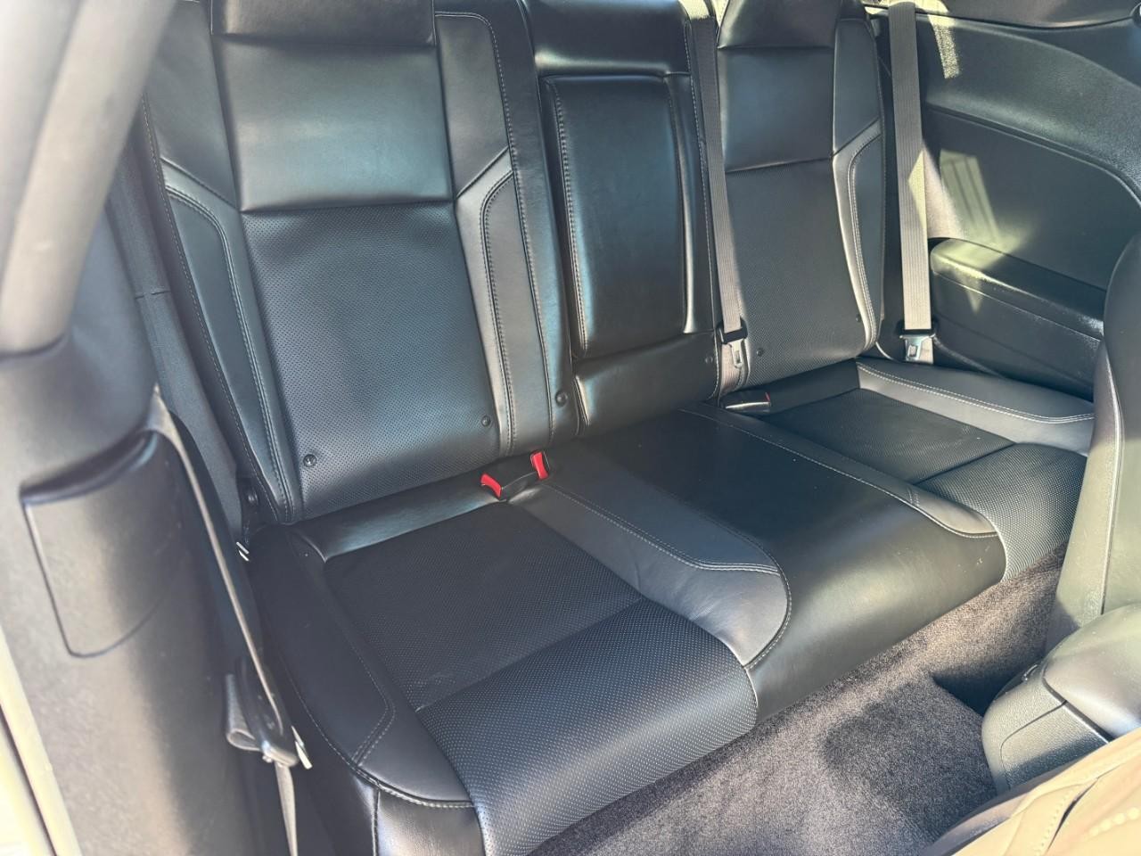 Dodge Challenger Vehicle Full-screen Gallery Image 09