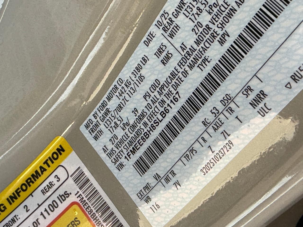 Ford Bronco Vehicle Full-screen Gallery Image 18