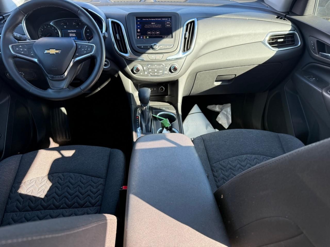 Chevrolet Equinox Vehicle Full-screen Gallery Image 06