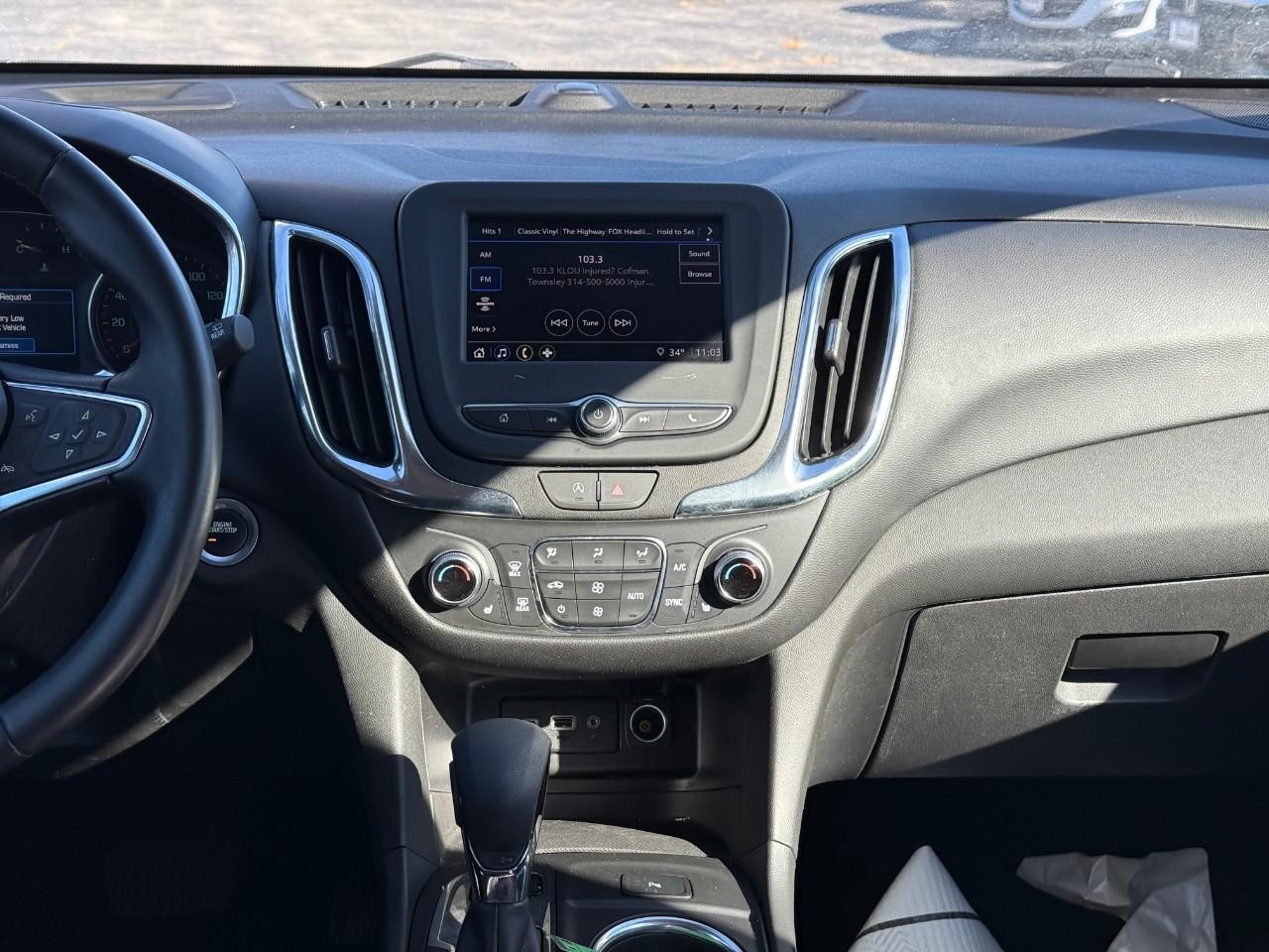 Chevrolet Equinox Vehicle Full-screen Gallery Image 08