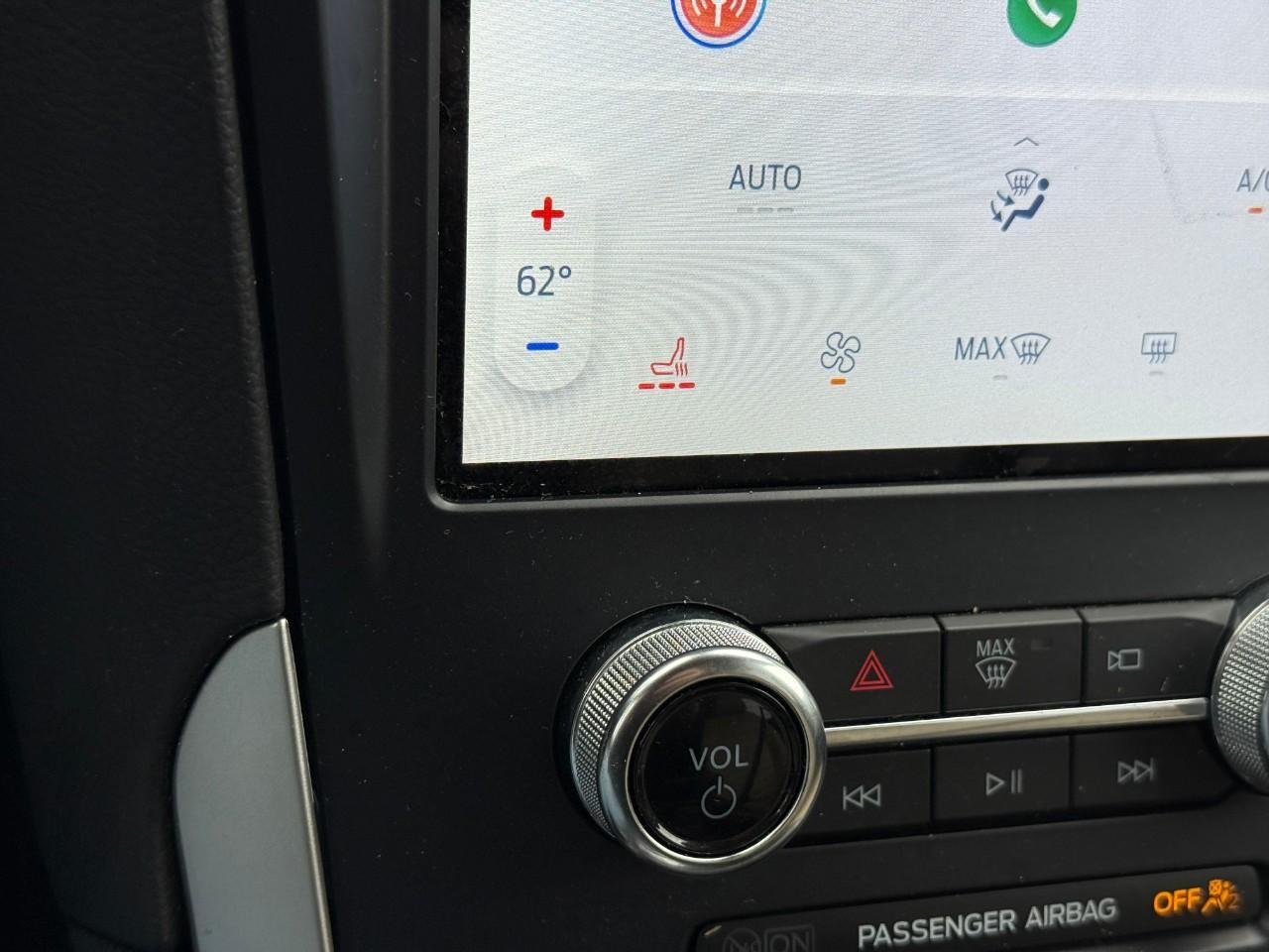 Ford Edge Vehicle Full-screen Gallery Image 23