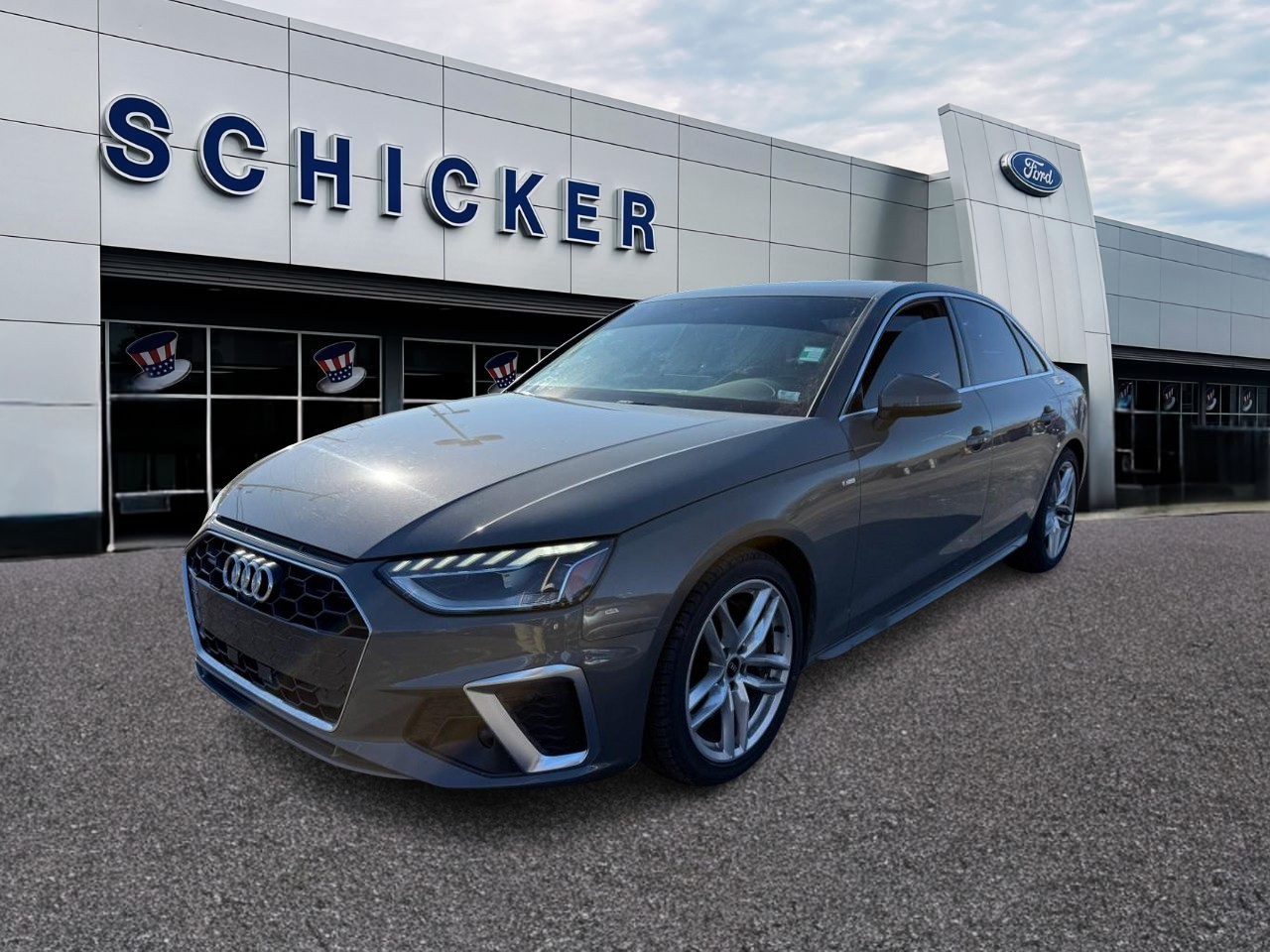 Audi A4 Sedan Vehicle Full-screen Gallery Image 04