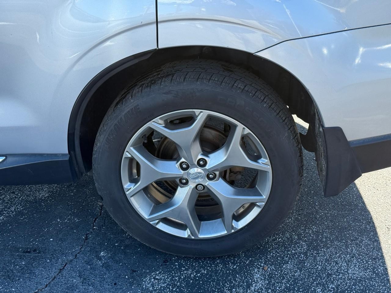 Subaru Forester Vehicle Full-screen Gallery Image 09