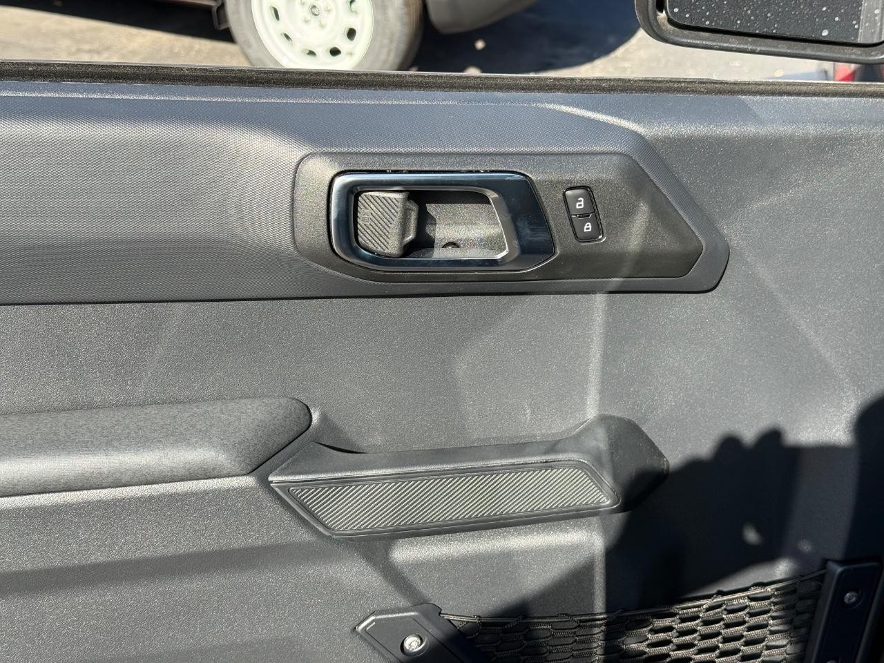 Ford Bronco Vehicle Full-screen Gallery Image 10