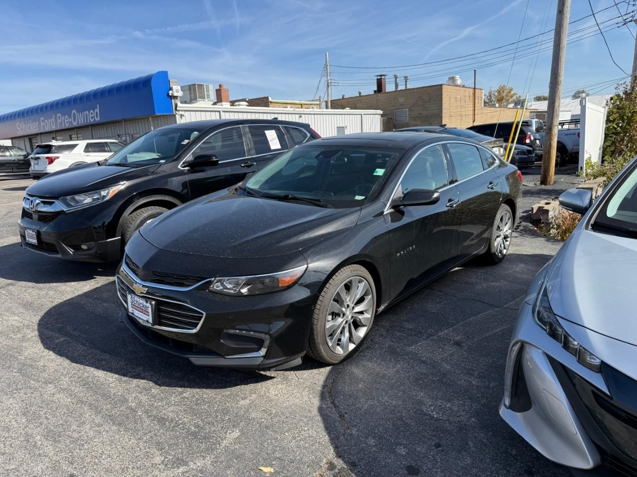 Chevrolet Malibu Vehicle Full-screen Gallery Image 01