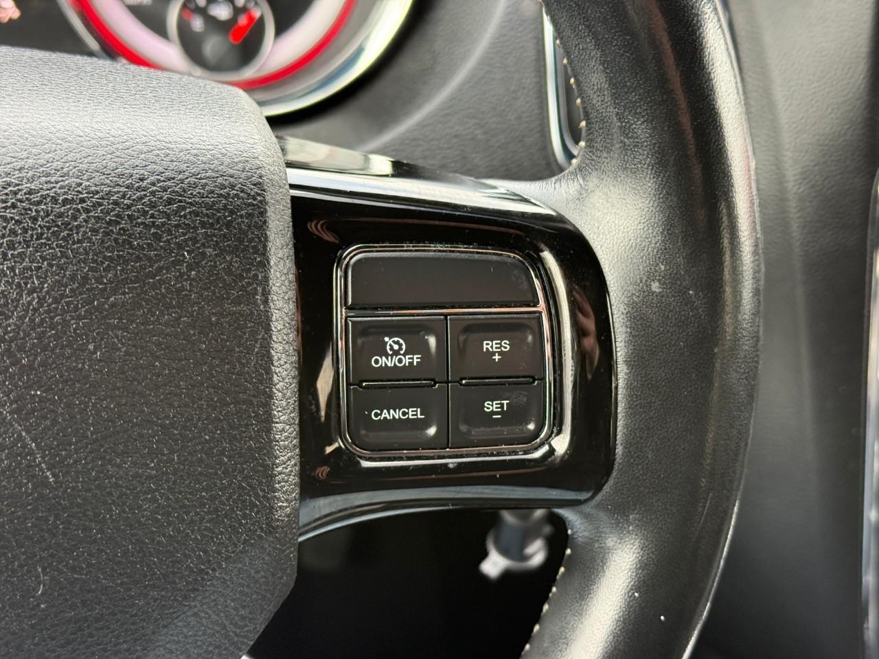 Dodge Grand Caravan Vehicle Full-screen Gallery Image 19