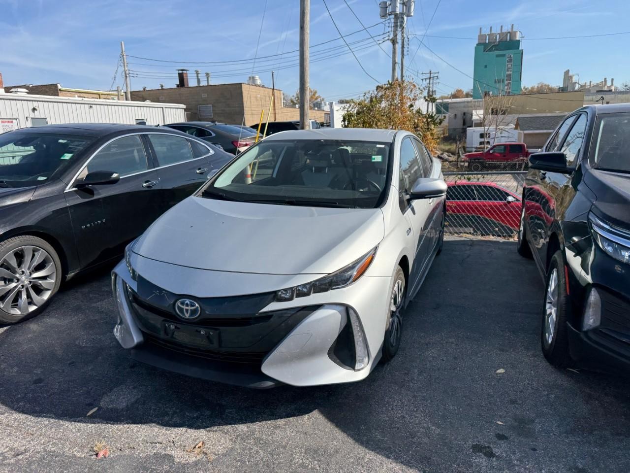 Toyota Prius Prime Vehicle Full-screen Gallery Image 03