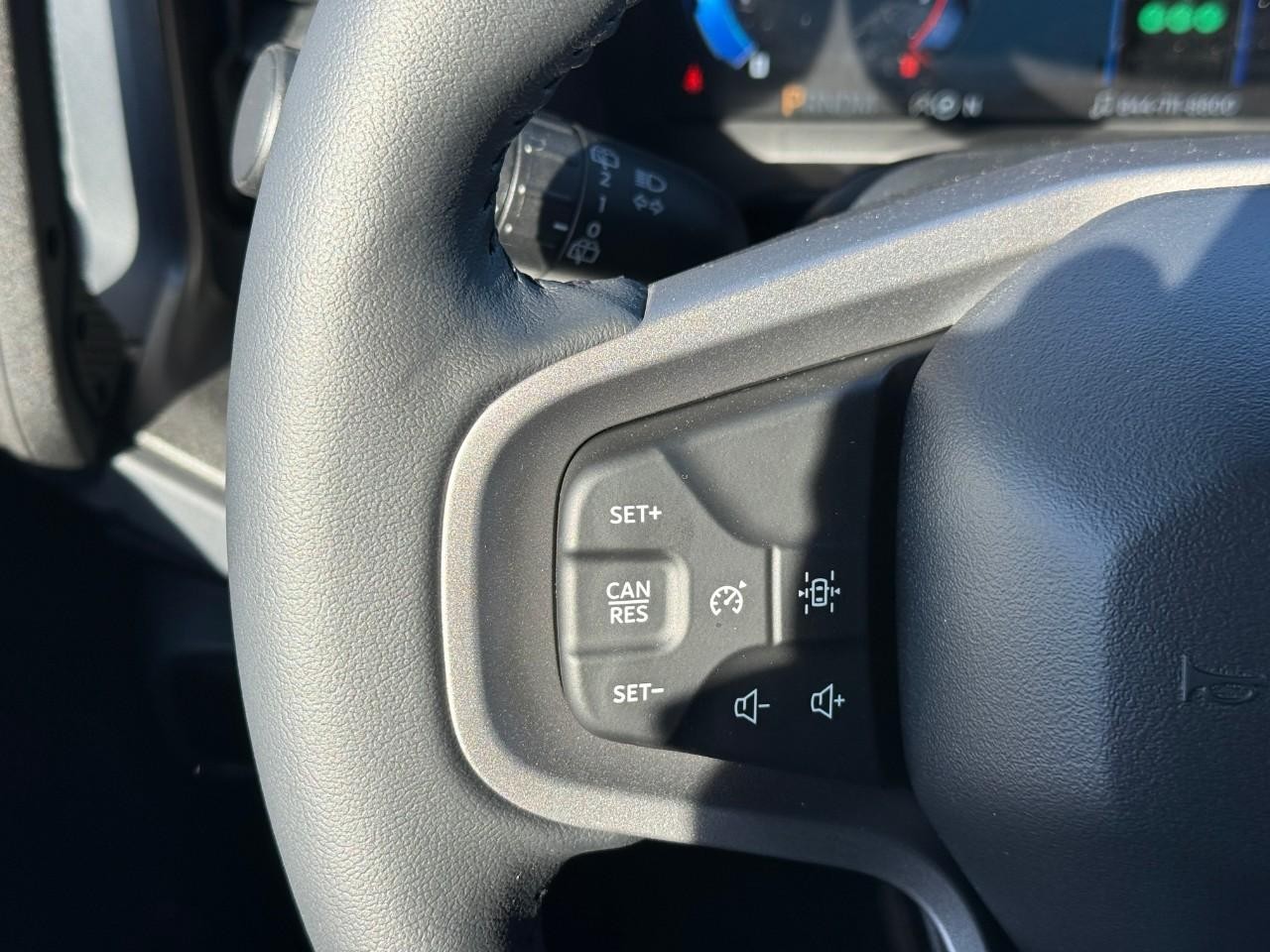 Ford Bronco Vehicle Full-screen Gallery Image 14