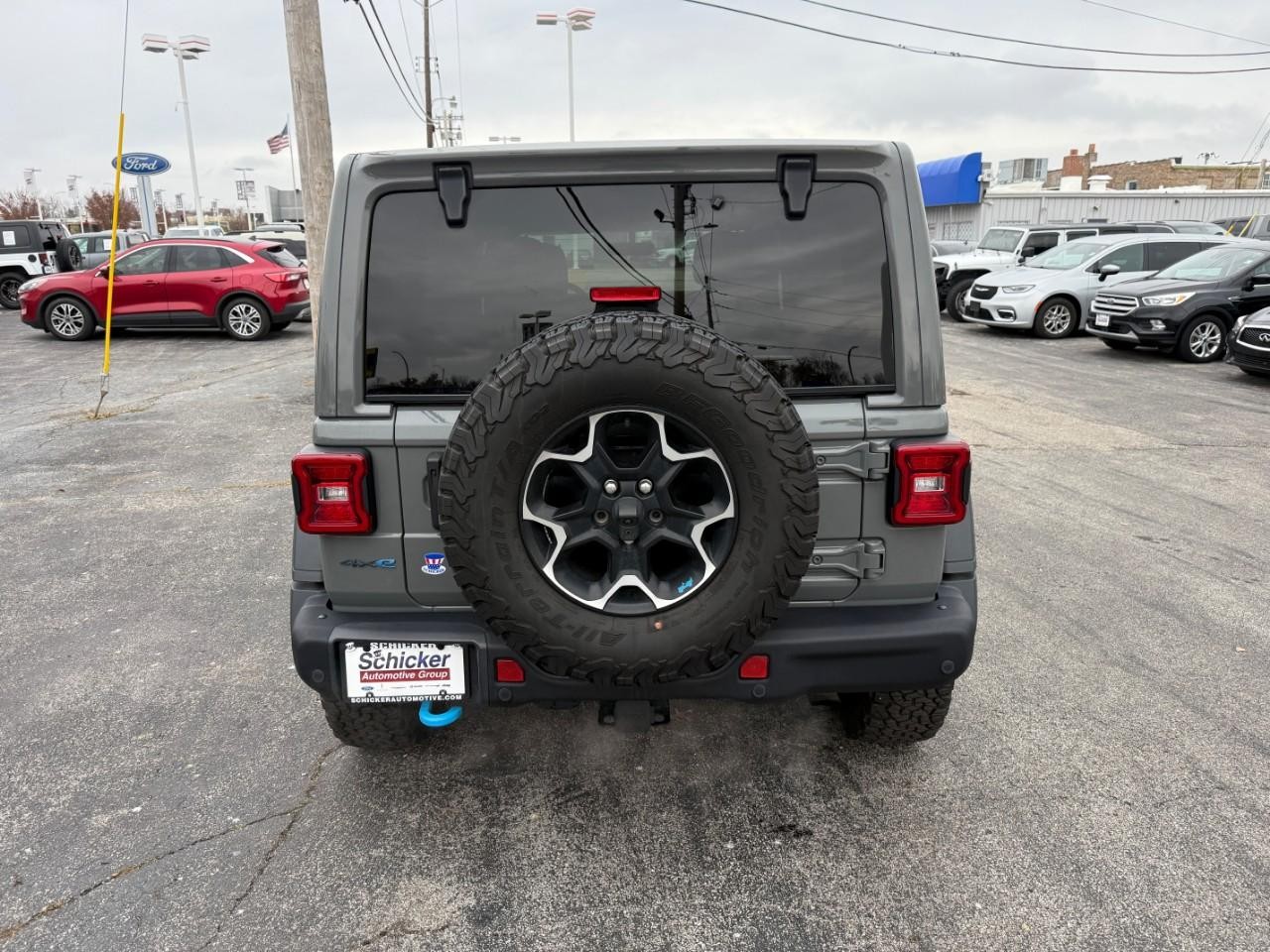 Jeep Wrangler 4xe Vehicle Full-screen Gallery Image 08