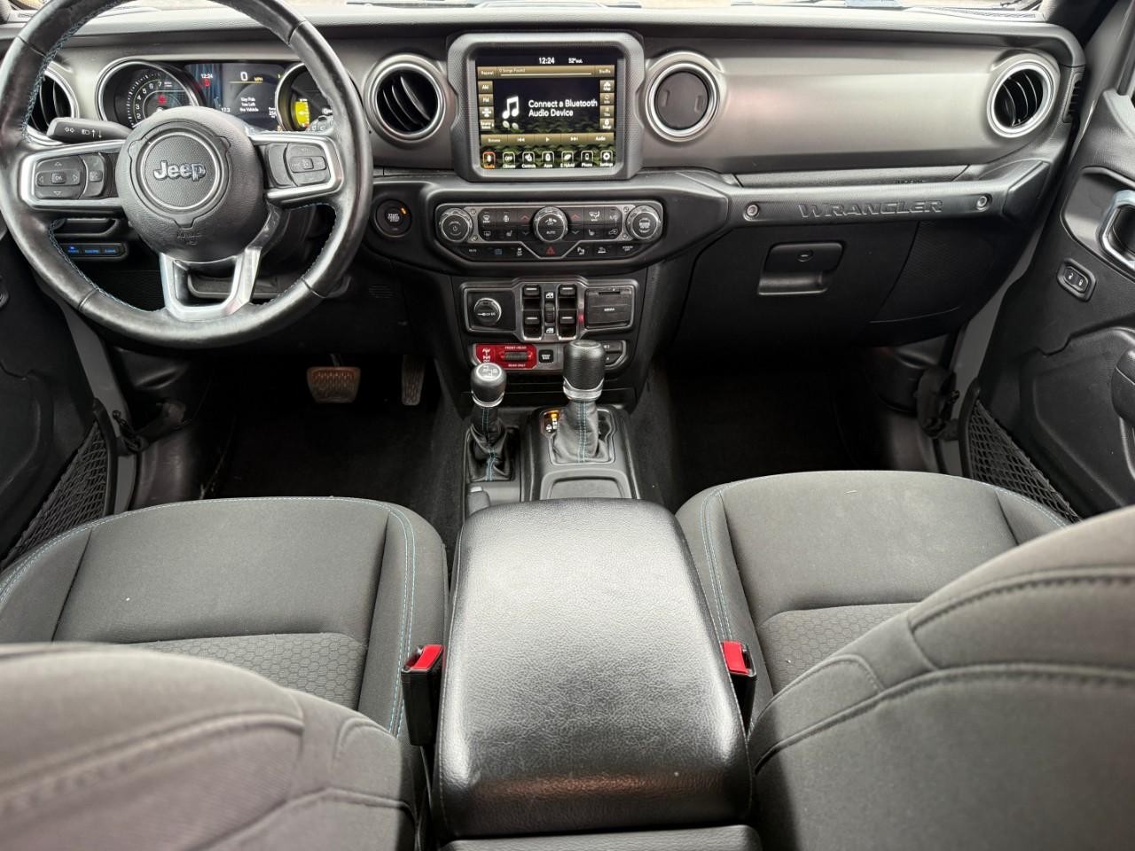 Jeep Wrangler 4xe Vehicle Full-screen Gallery Image 10