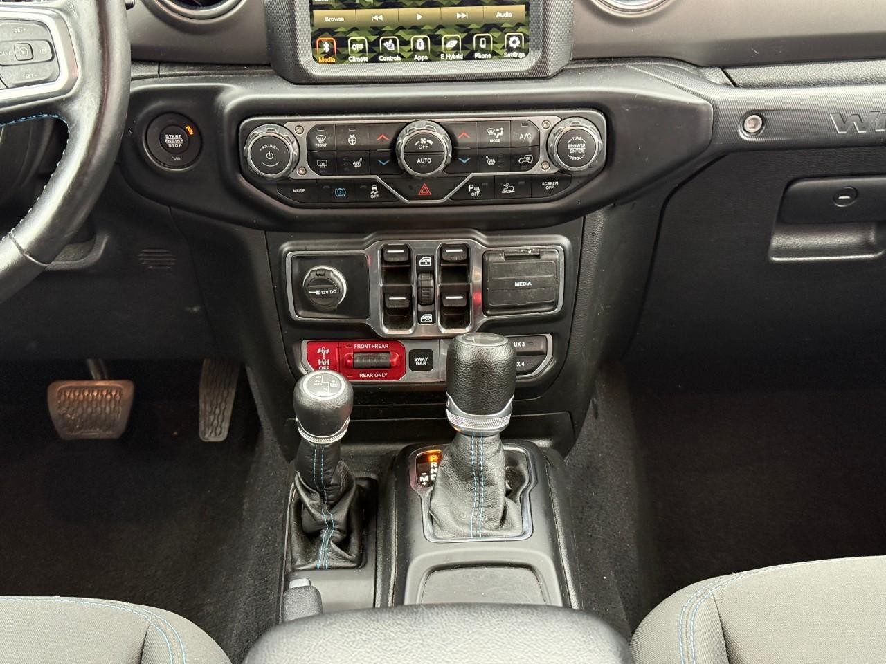 Jeep Wrangler 4xe Vehicle Full-screen Gallery Image 13