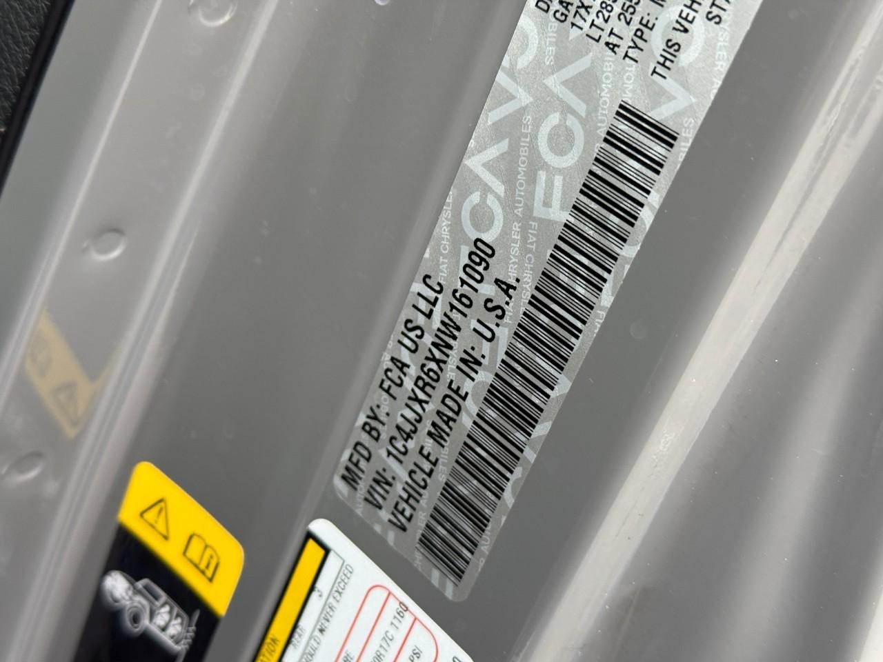 Jeep Wrangler 4xe Vehicle Full-screen Gallery Image 22