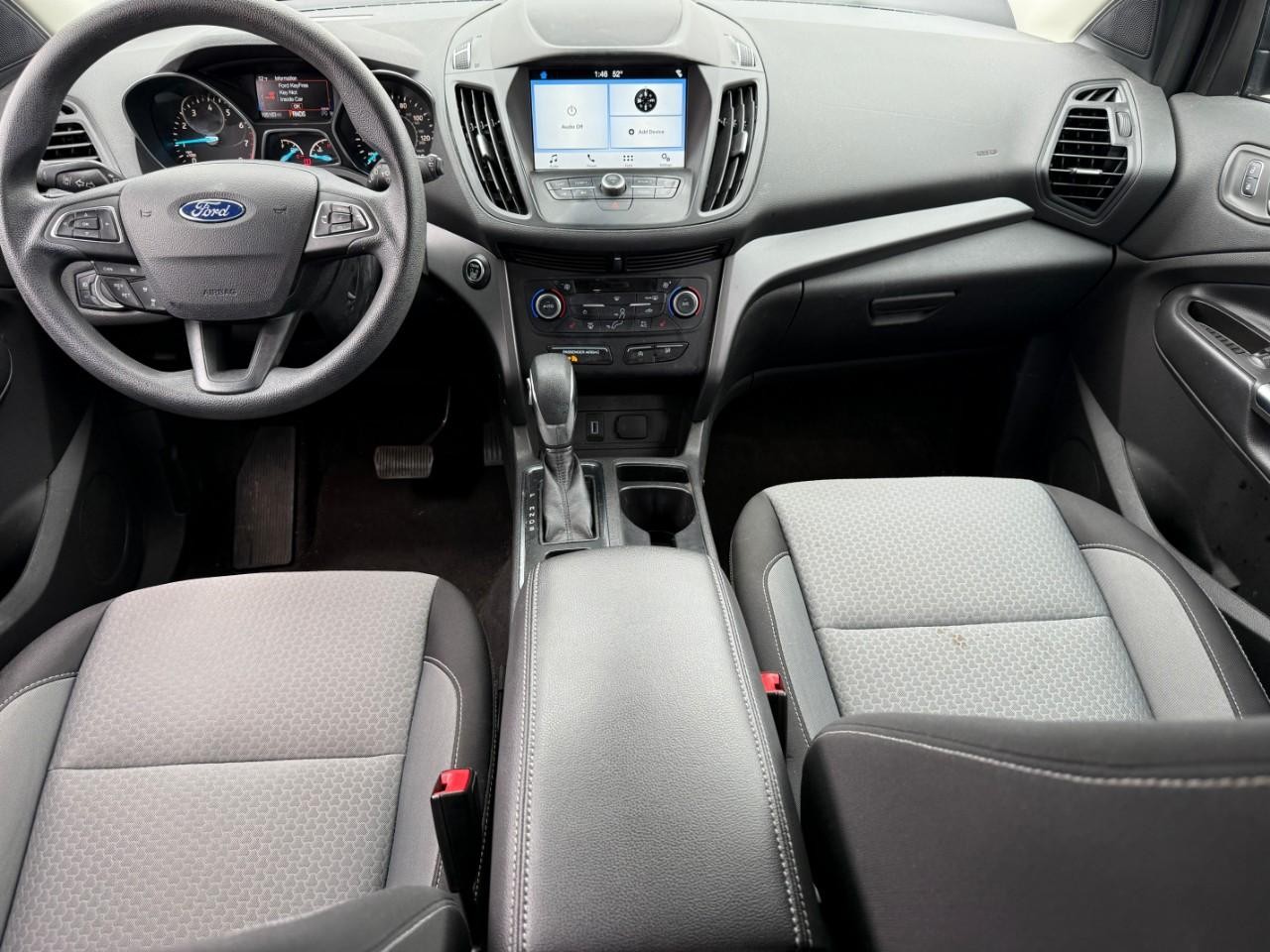 Ford Escape Vehicle Full-screen Gallery Image 12