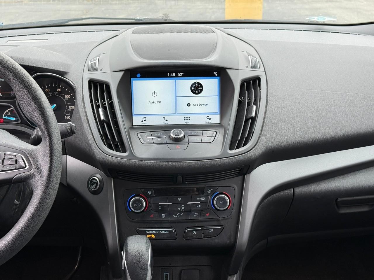 Ford Escape Vehicle Full-screen Gallery Image 14