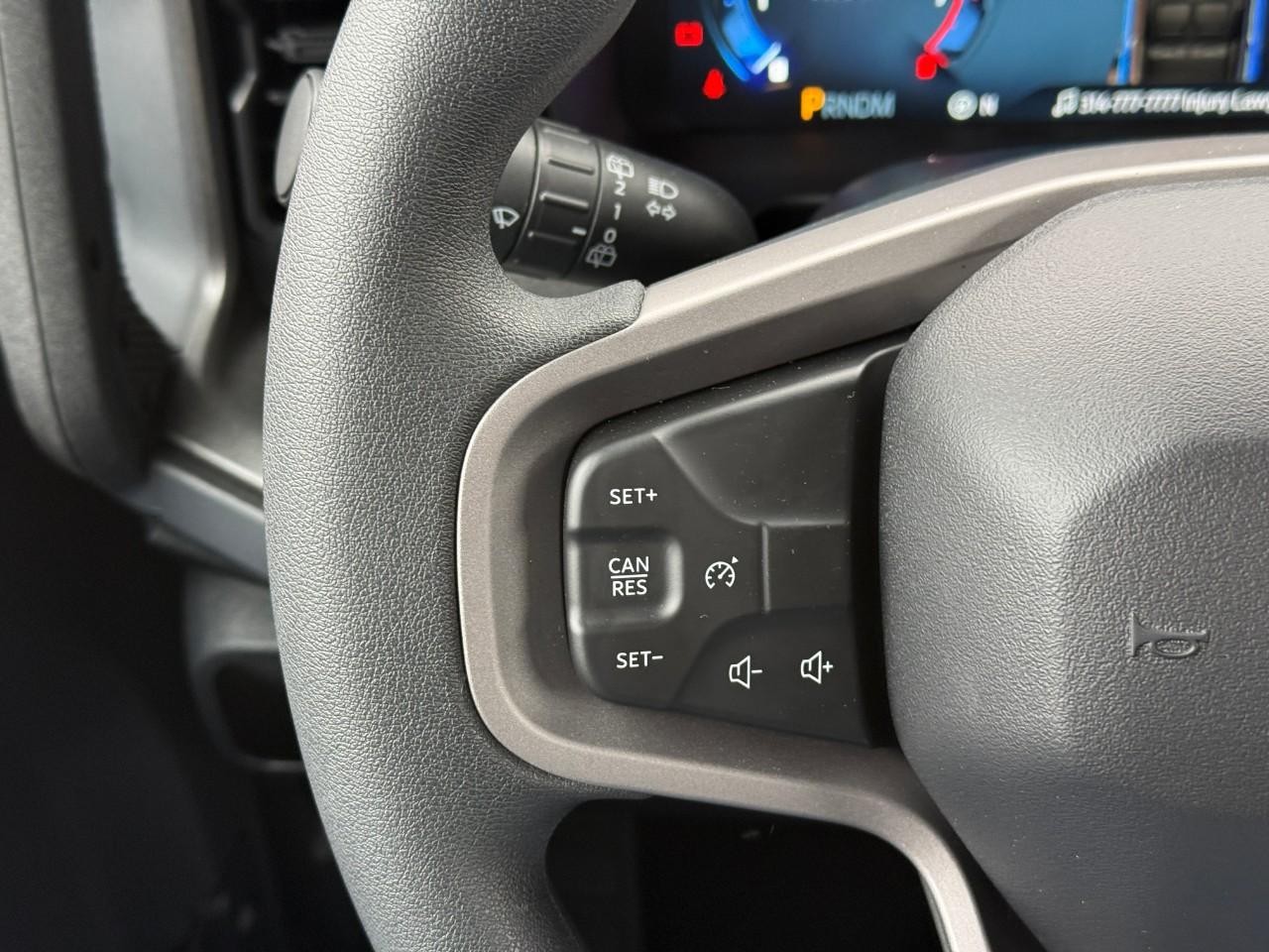 Ford Bronco Vehicle Full-screen Gallery Image 09