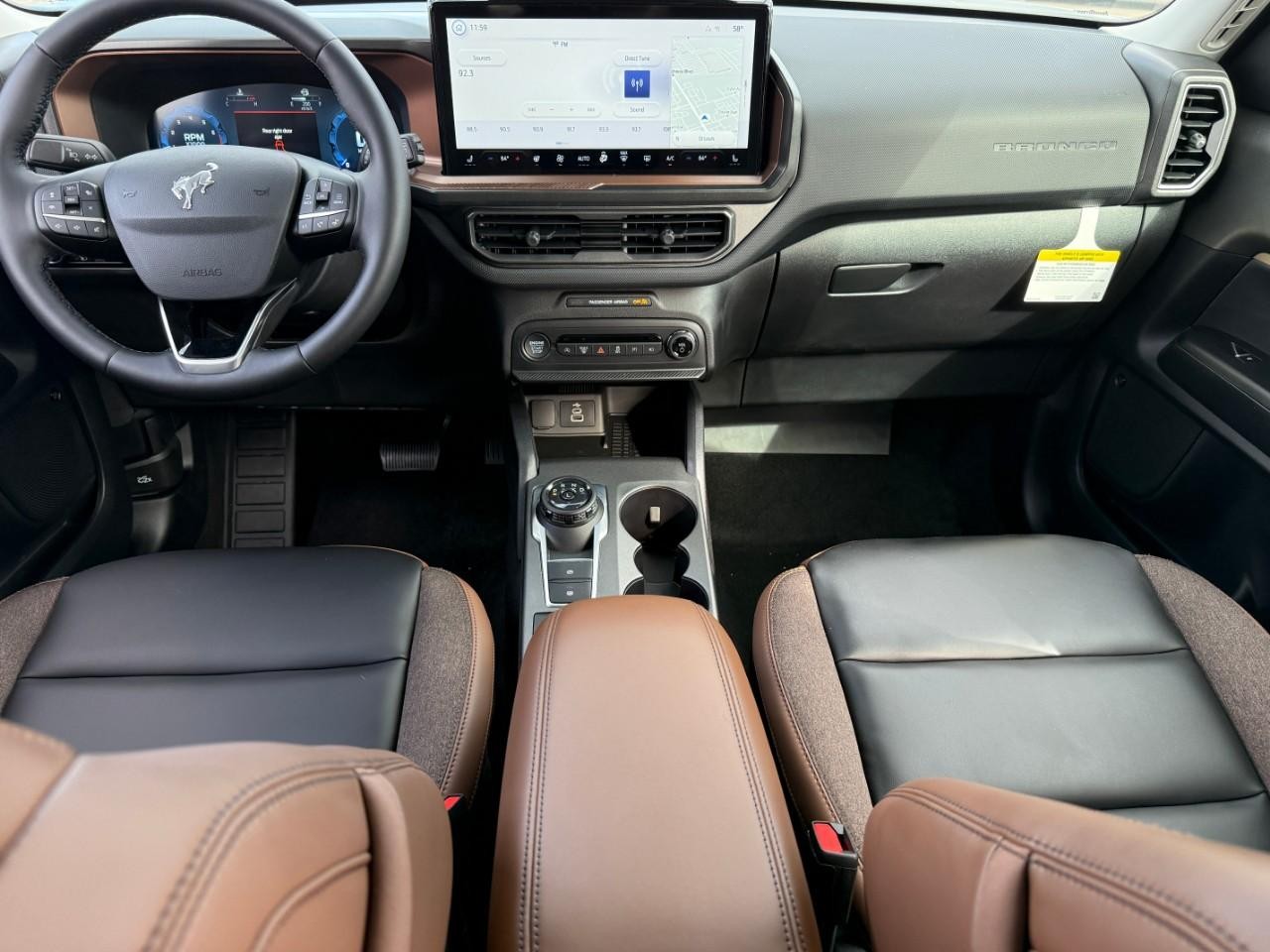 Ford Bronco Sport Vehicle Full-screen Gallery Image 06