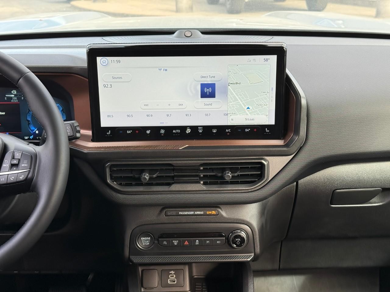 Ford Bronco Sport Vehicle Full-screen Gallery Image 08