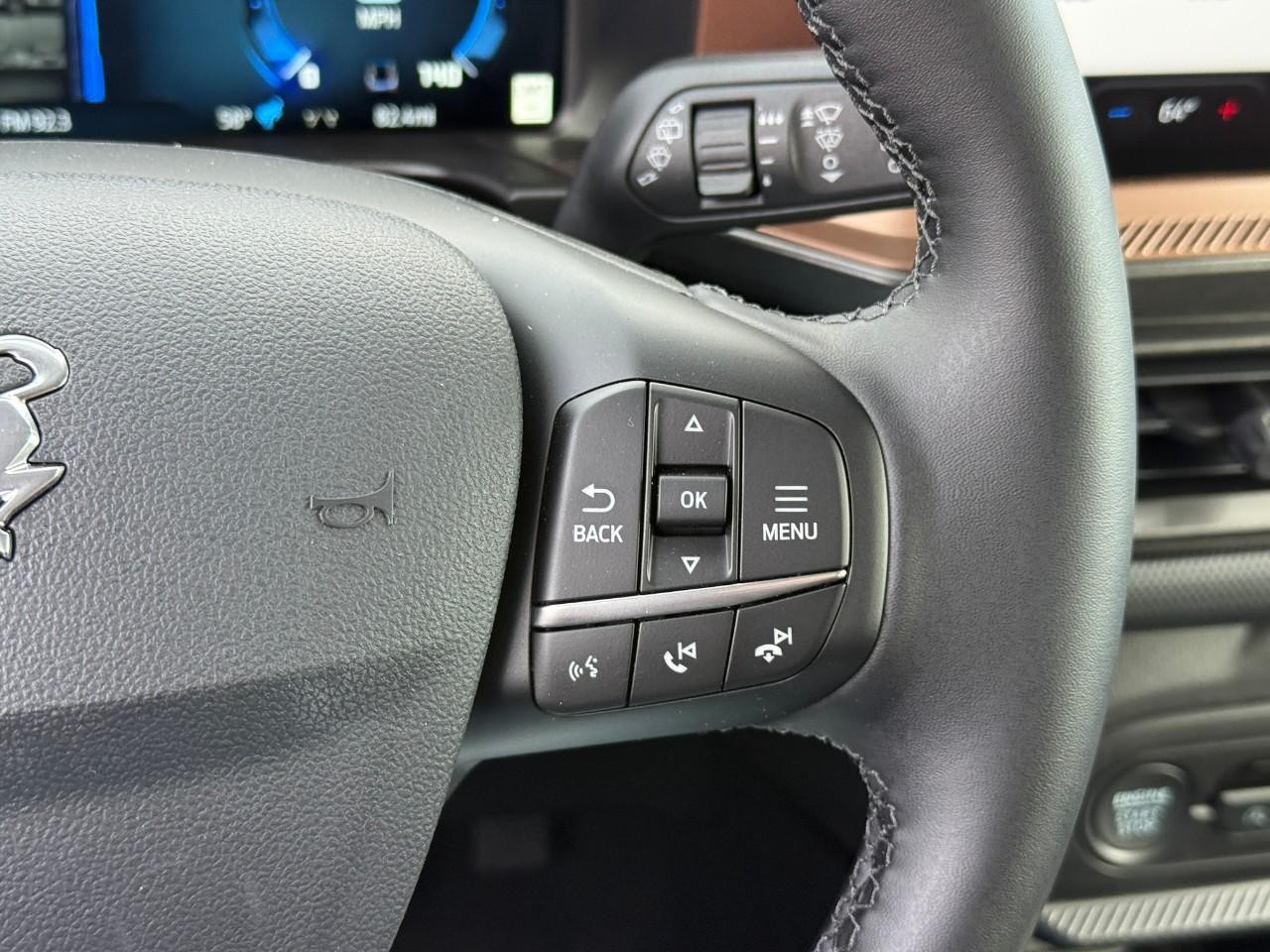 Ford Bronco Sport Vehicle Full-screen Gallery Image 15