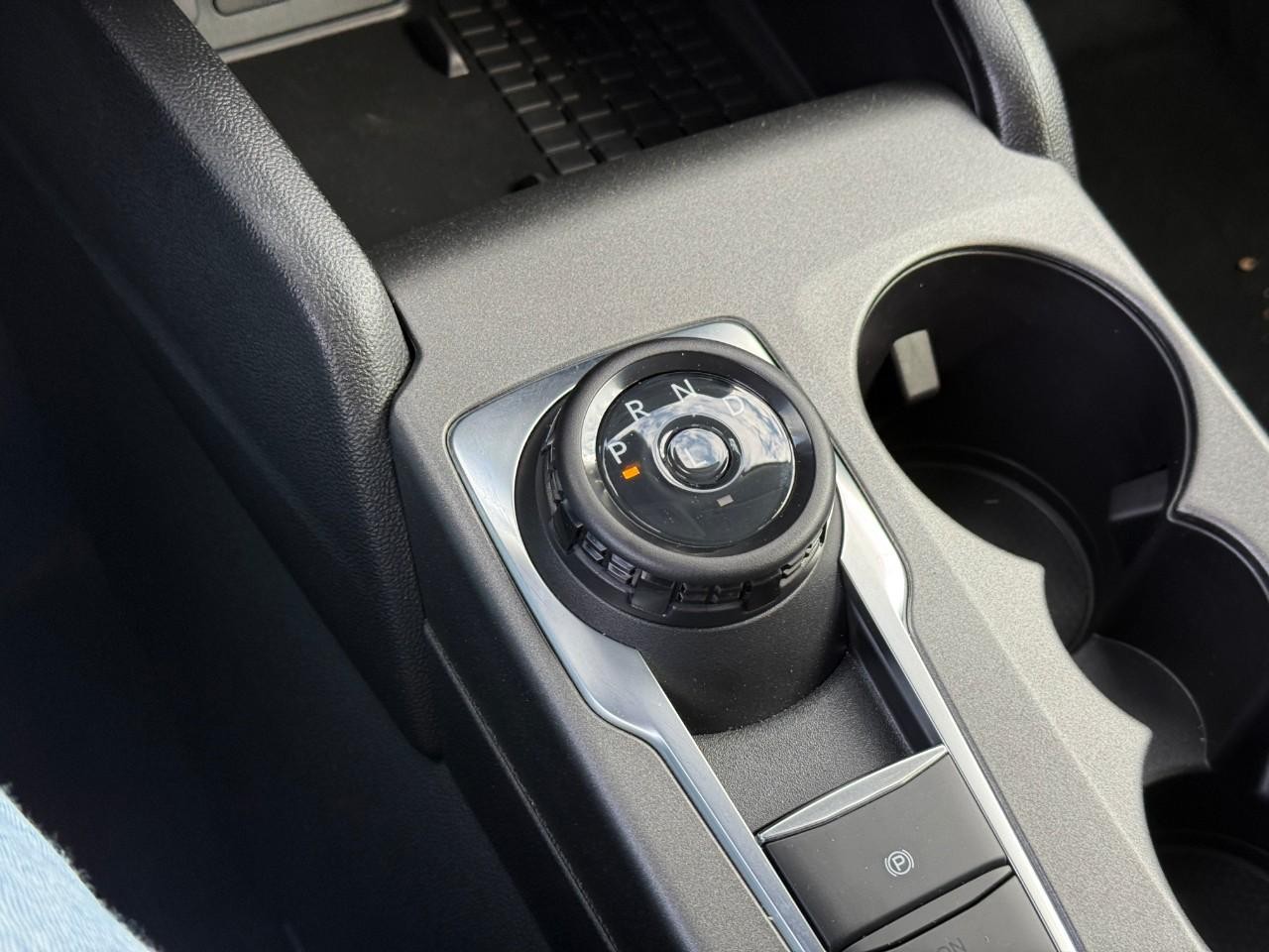 Ford Bronco Sport Vehicle Full-screen Gallery Image 16