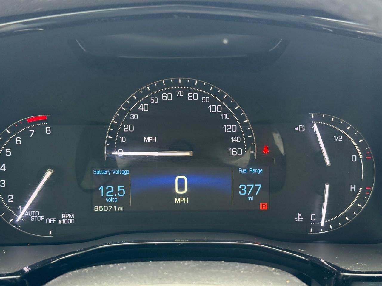 Cadillac XT5 Vehicle Full-screen Gallery Image 21