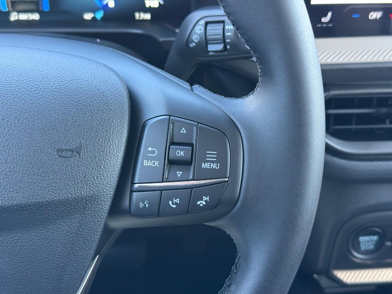 Ford Bronco Sport Vehicle Full-screen Gallery Image 15