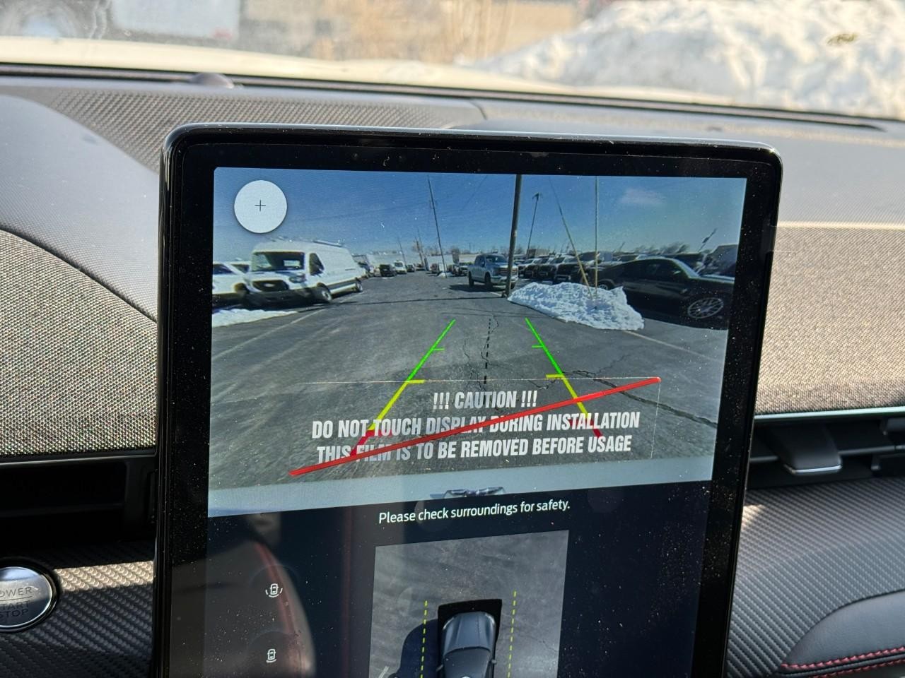 Ford Mustang Mach-E Vehicle Full-screen Gallery Image 13