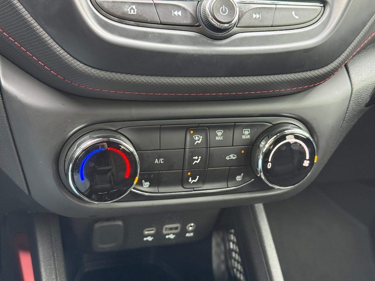 Chevrolet TrailBlazer Vehicle Full-screen Gallery Image 23