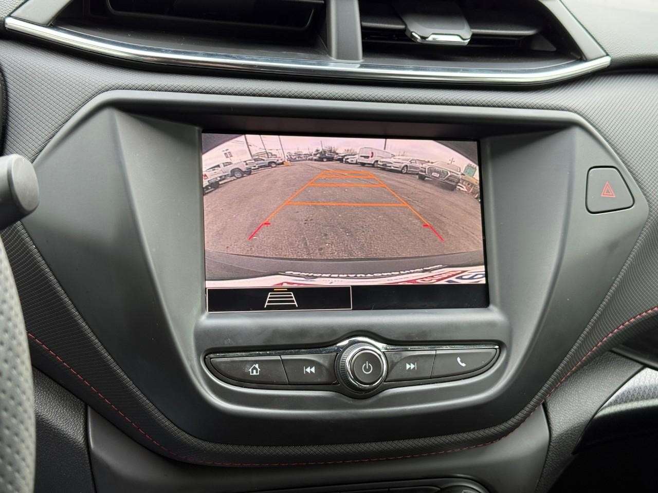 Chevrolet TrailBlazer Vehicle Full-screen Gallery Image 24