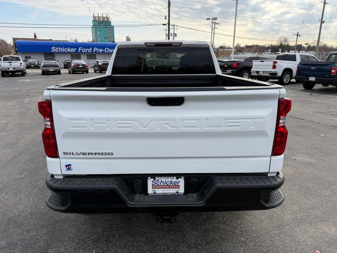 Chevrolet Silverado 1500 Vehicle Full-screen Gallery Image 07