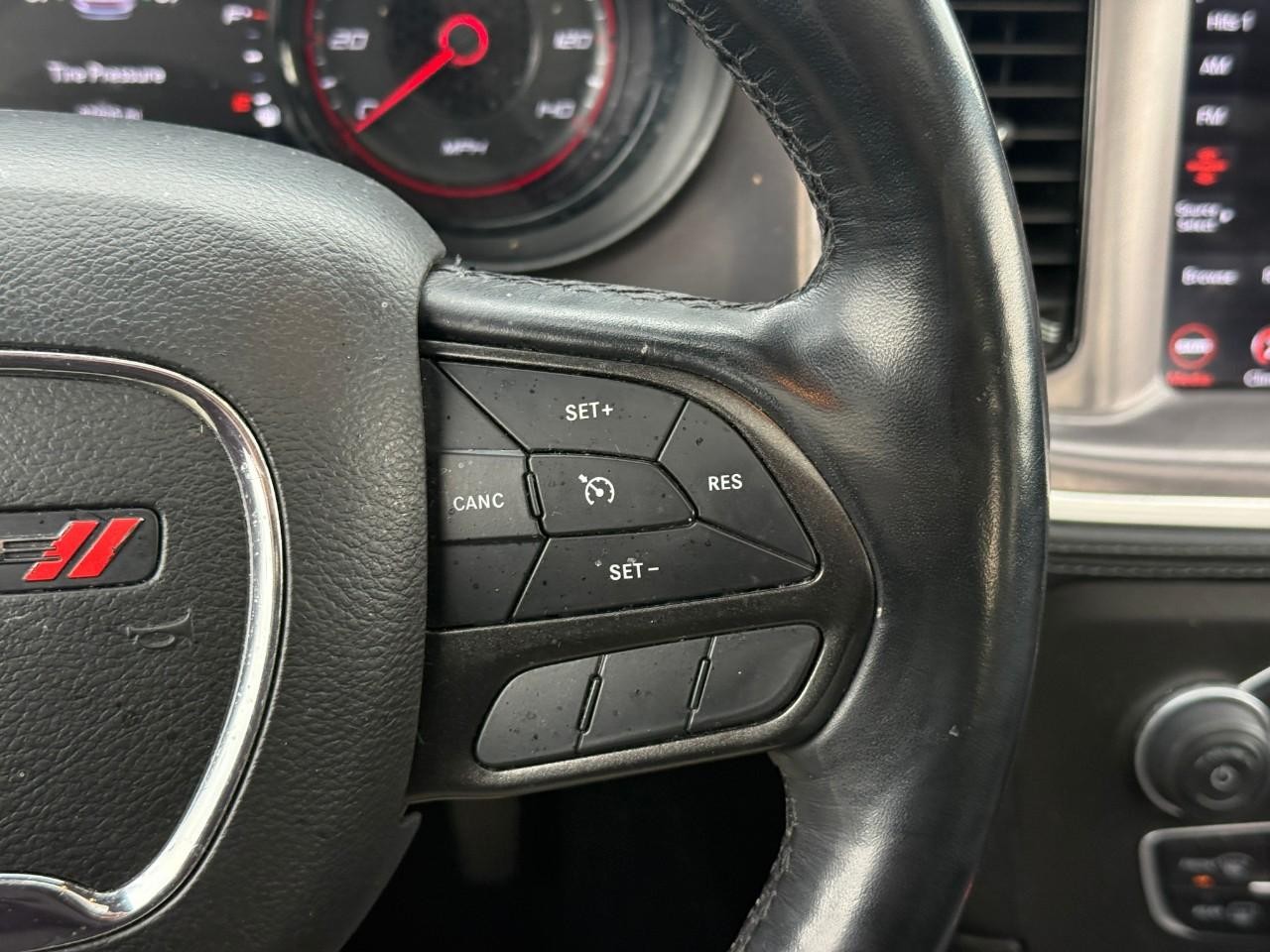 Dodge Charger Vehicle Full-screen Gallery Image 20