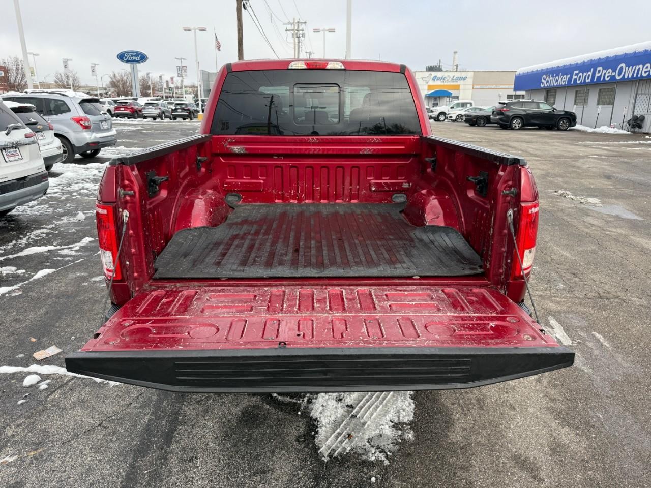 Ford F-150 Vehicle Full-screen Gallery Image 07