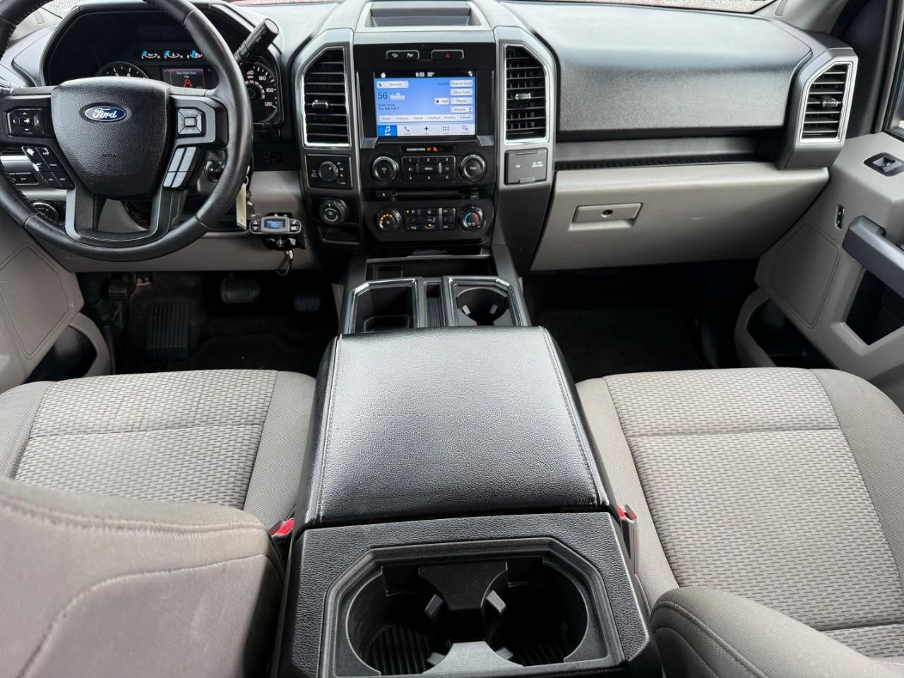 Ford F-150 Vehicle Full-screen Gallery Image 10