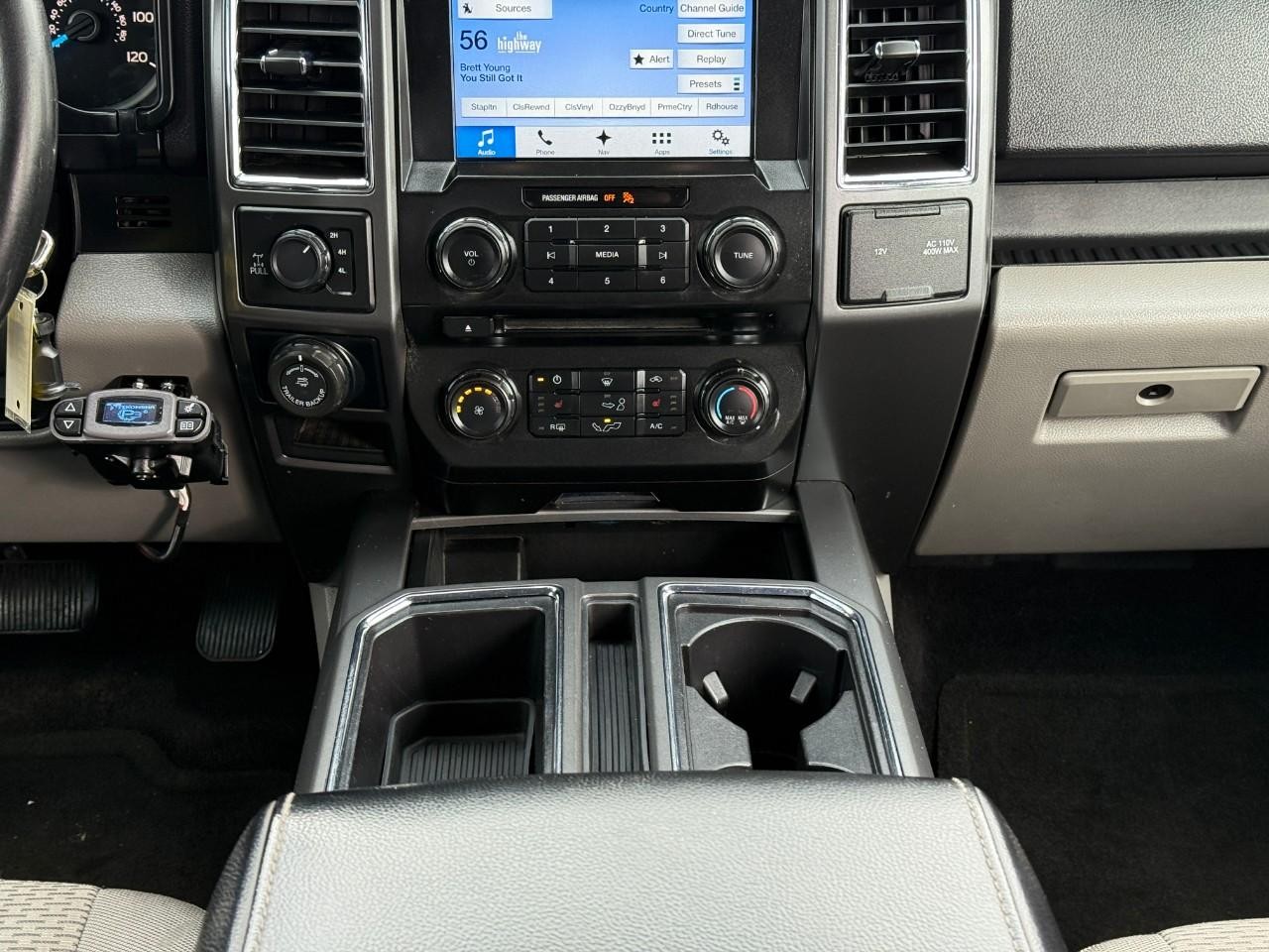 Ford F-150 Vehicle Full-screen Gallery Image 13