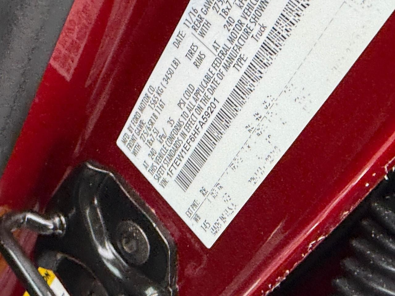 Ford F-150 Vehicle Full-screen Gallery Image 22