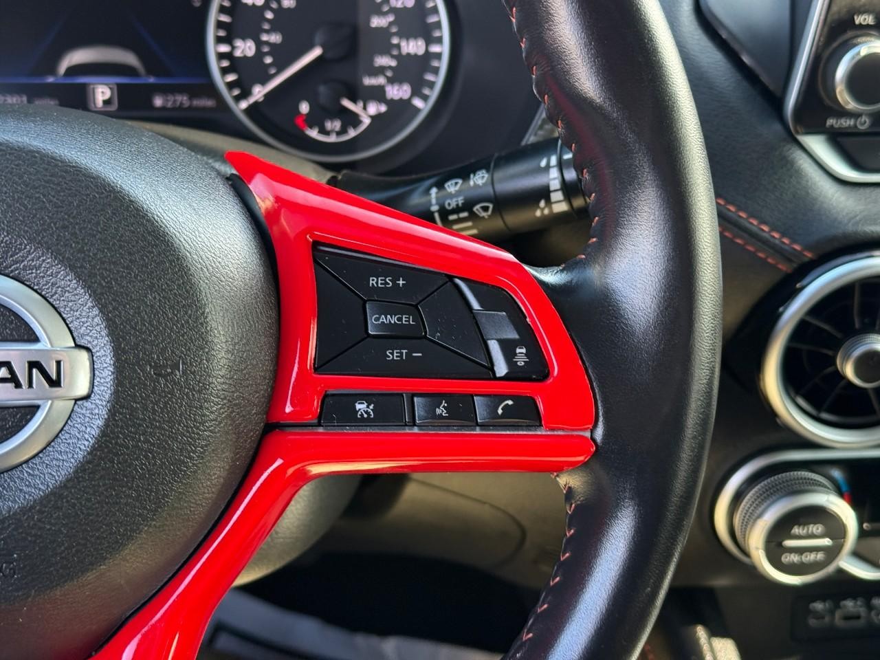 Nissan Sentra Vehicle Full-screen Gallery Image 20