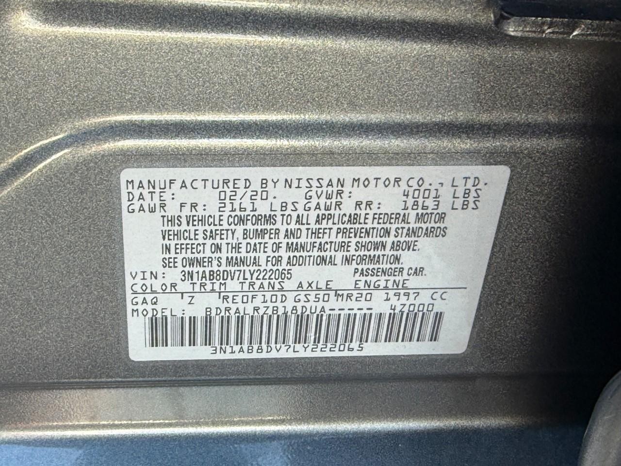 Nissan Sentra Vehicle Full-screen Gallery Image 24