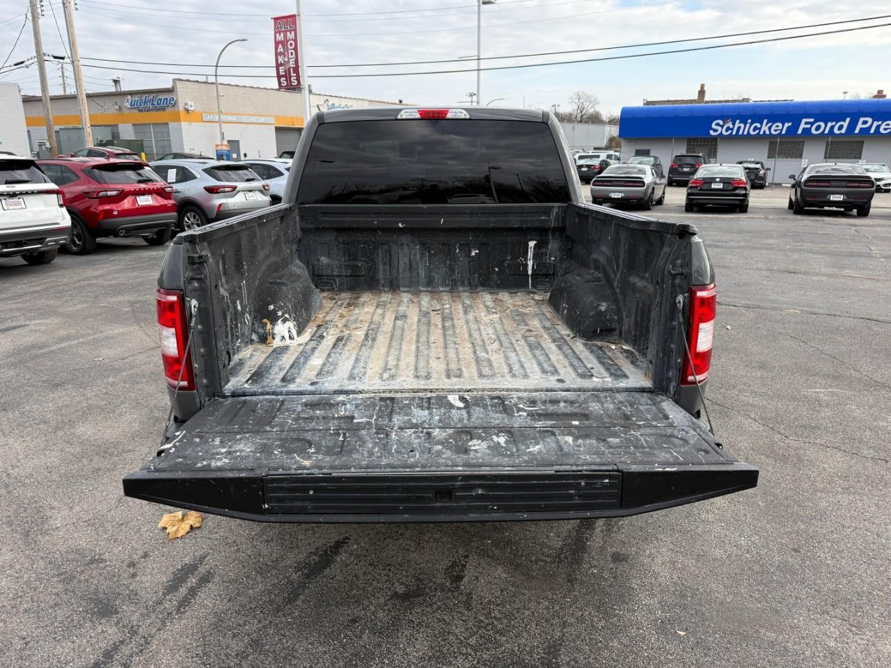 Ford F-150 Vehicle Full-screen Gallery Image 07