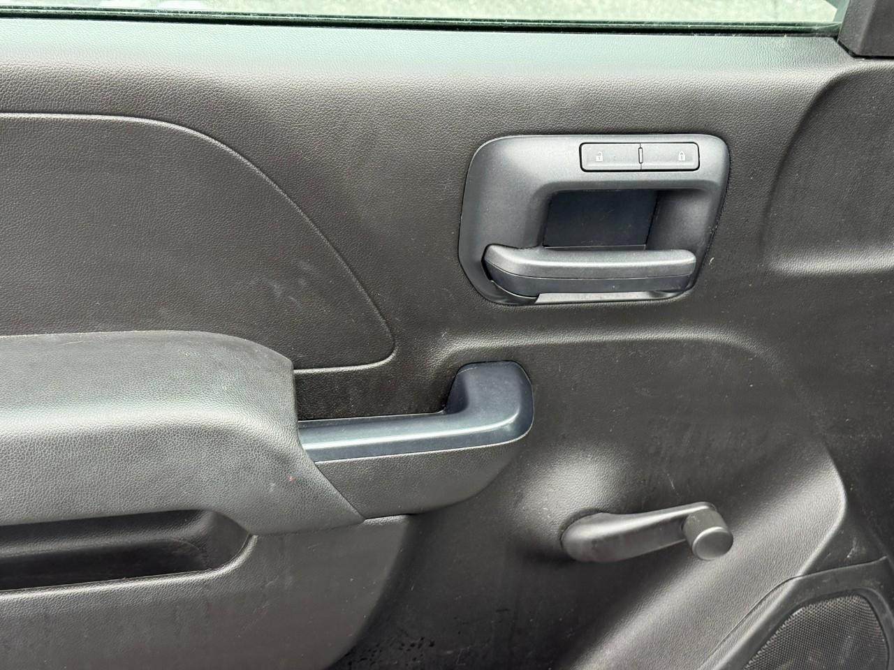 Chevrolet Silverado 1500 Vehicle Full-screen Gallery Image 07