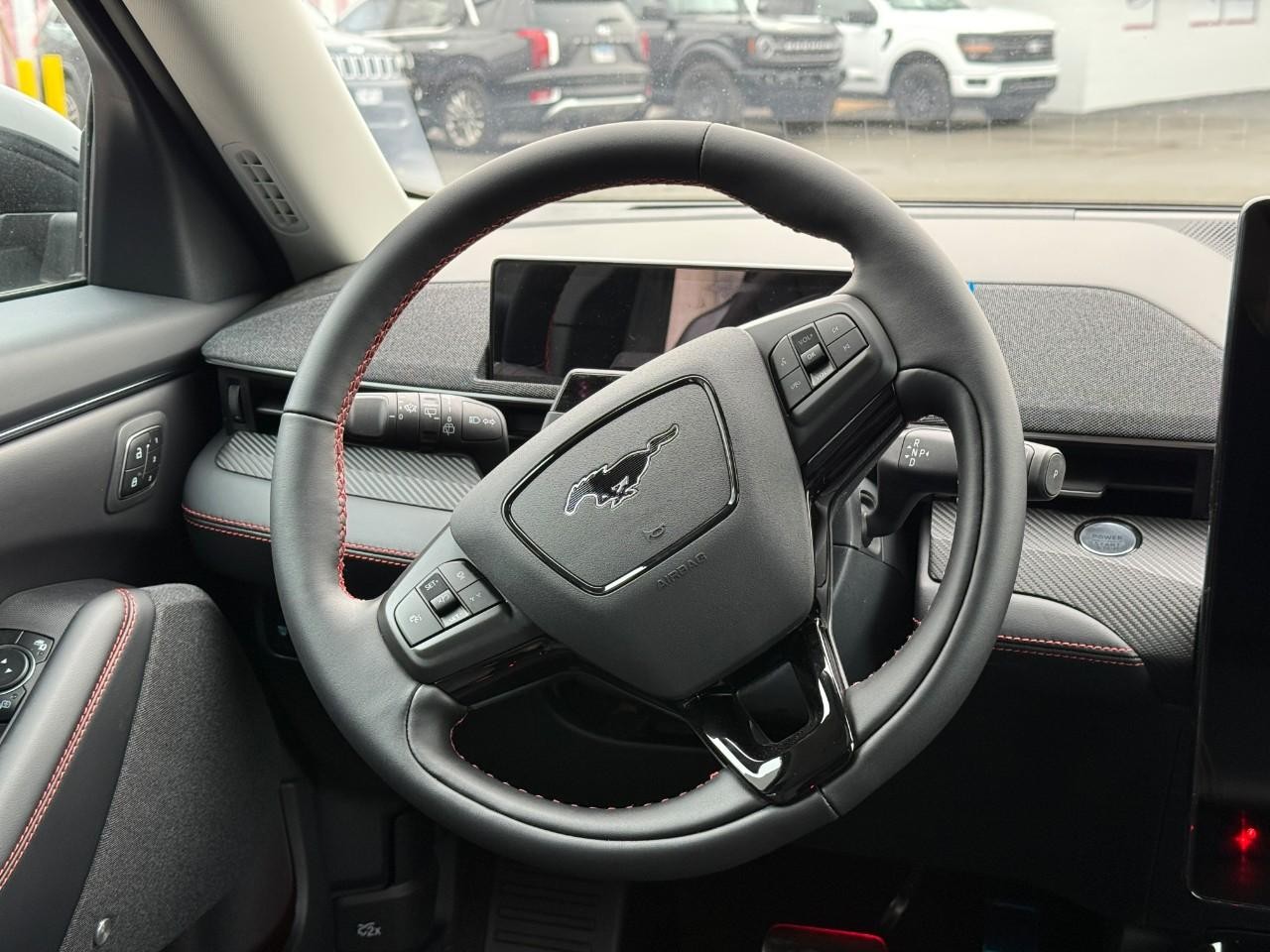 Ford Mustang Mach-E Vehicle Full-screen Gallery Image 07