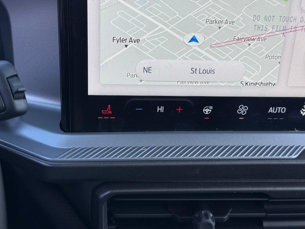 Ford Bronco Sport Vehicle Full-screen Gallery Image 17