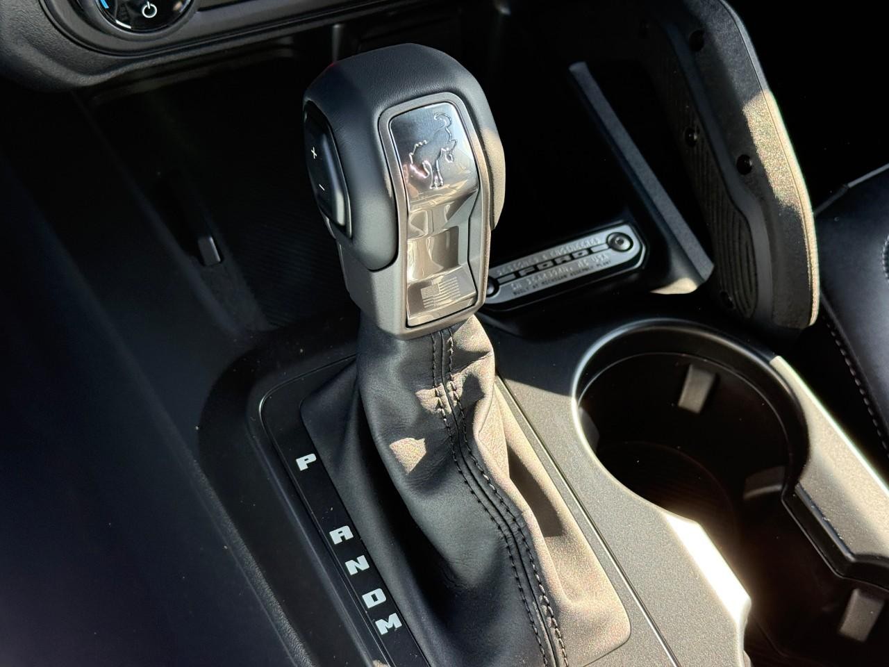 Ford Bronco Vehicle Full-screen Gallery Image 16