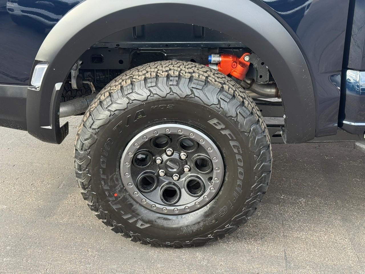 Ford F-150 Vehicle Full-screen Gallery Image 04