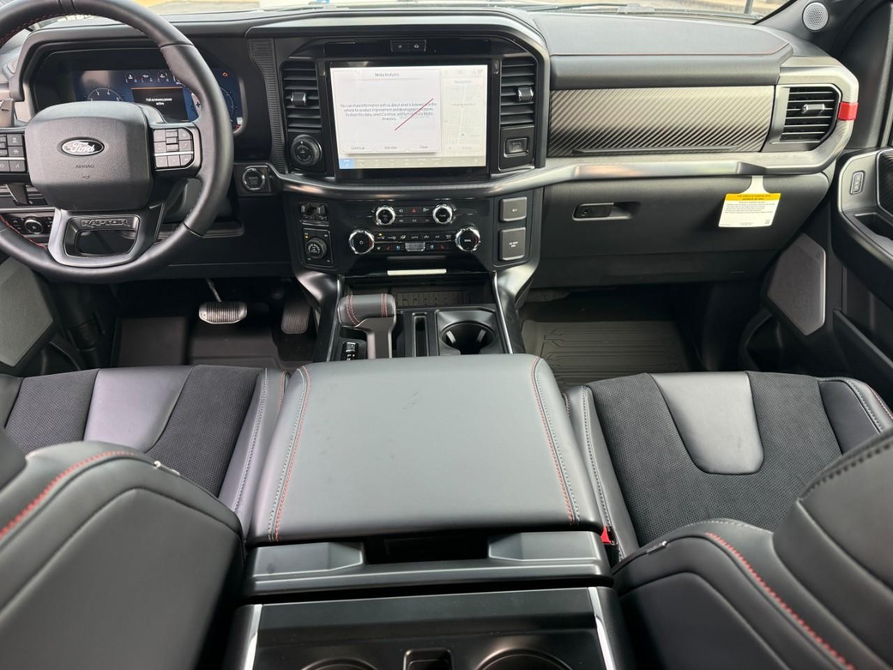 Ford F-150 Vehicle Full-screen Gallery Image 06