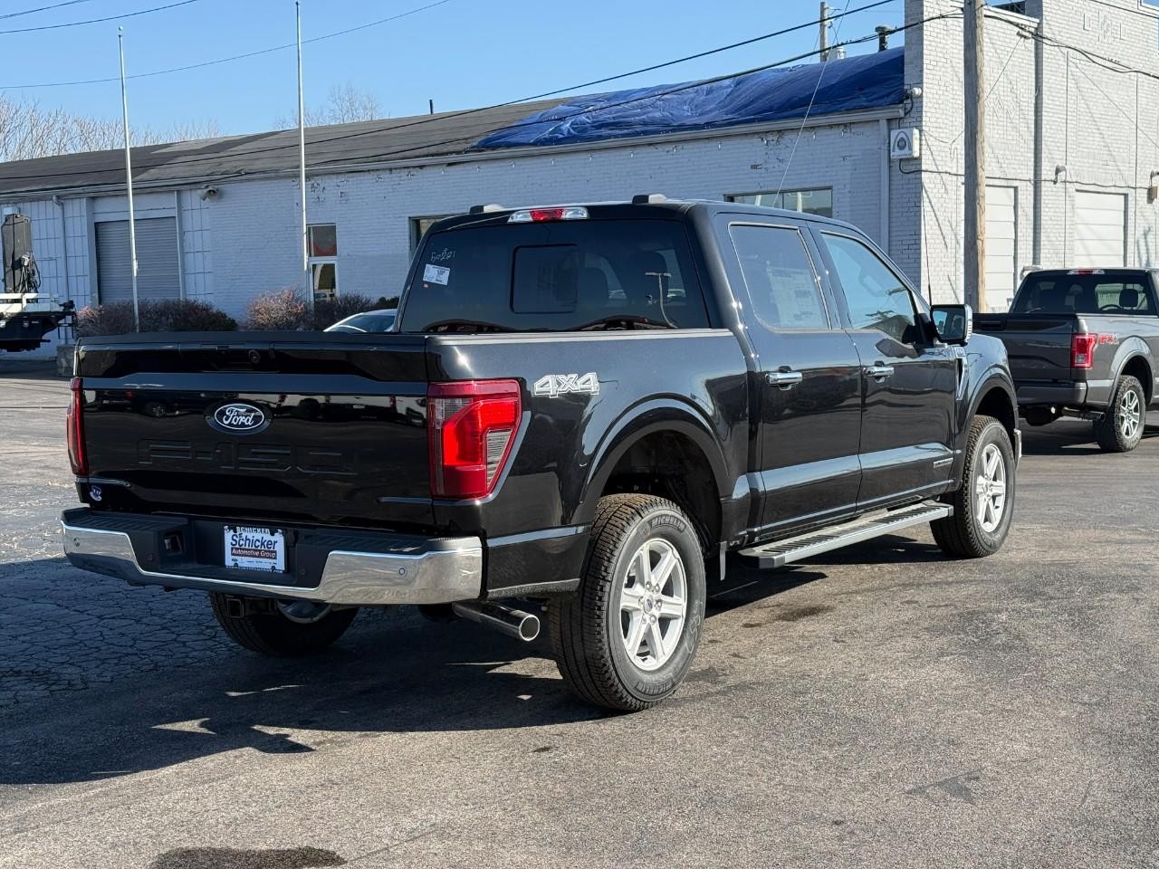 Ford F-150 Vehicle Full-screen Gallery Image 03