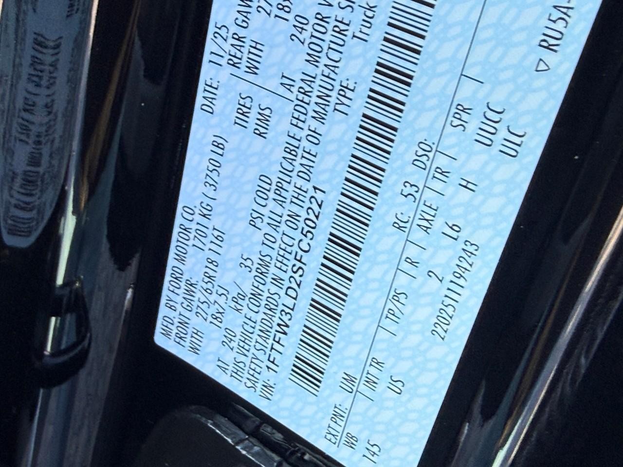 Ford F-150 Vehicle Full-screen Gallery Image 16