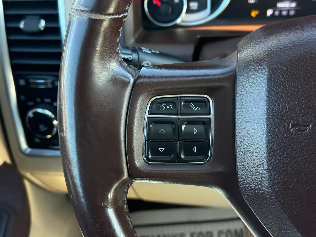 Ram 1500 Vehicle Full-screen Gallery Image 18