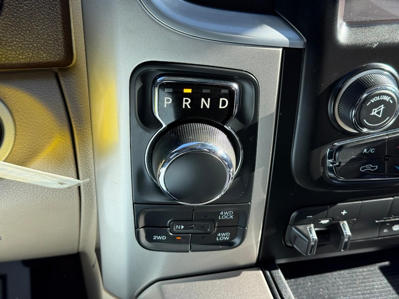 Ram 1500 Vehicle Full-screen Gallery Image 20