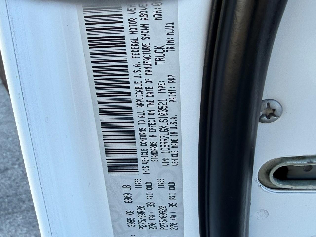 Ram 1500 Vehicle Full-screen Gallery Image 23