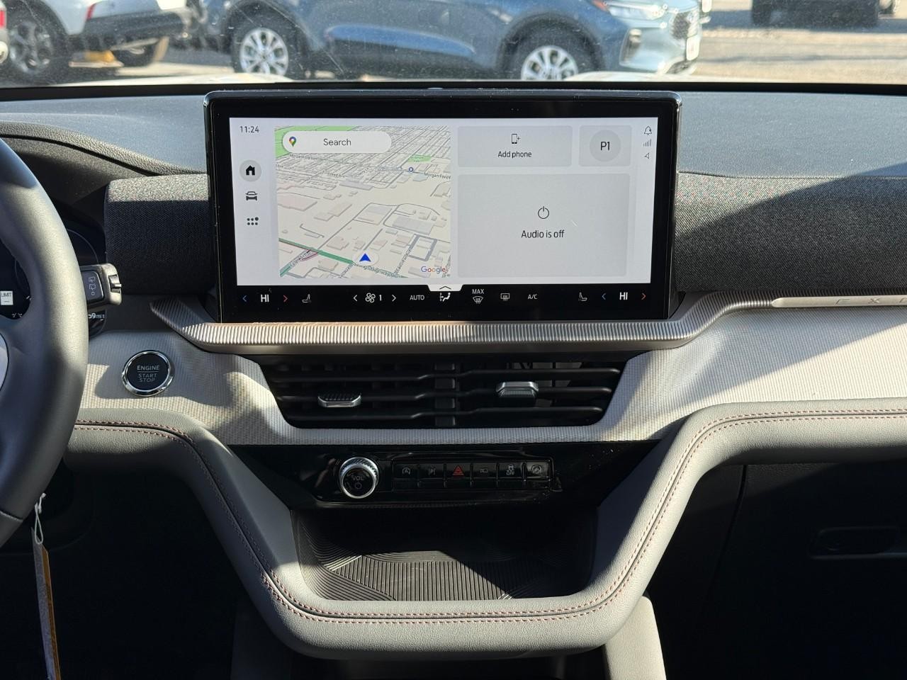 Ford Explorer Vehicle Full-screen Gallery Image 09