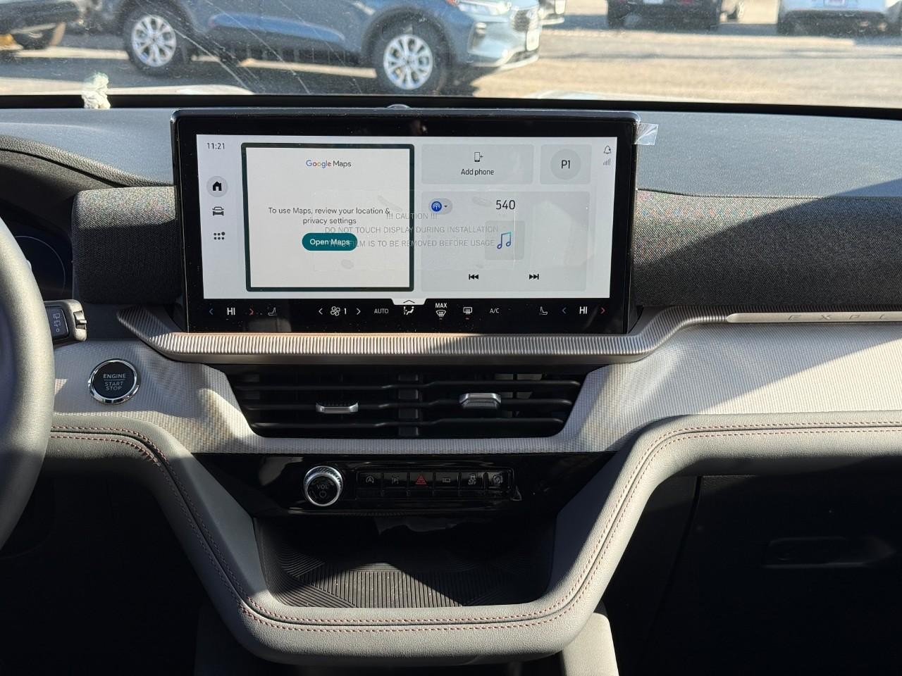 Ford Explorer Vehicle Full-screen Gallery Image 09